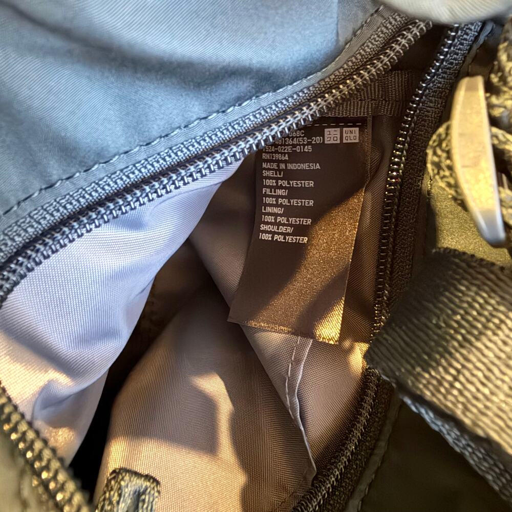 Uniqlo 2Way Utility Mini Bag in Dark Green - Picture 10 of 12